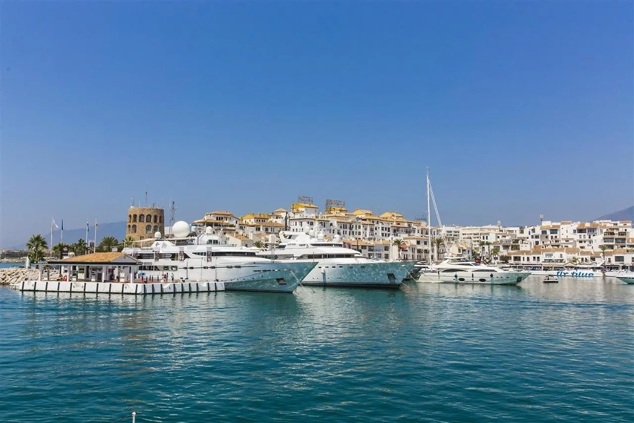 Puerto Banus Frontline Apartment With Amazing Sea Views Marbella